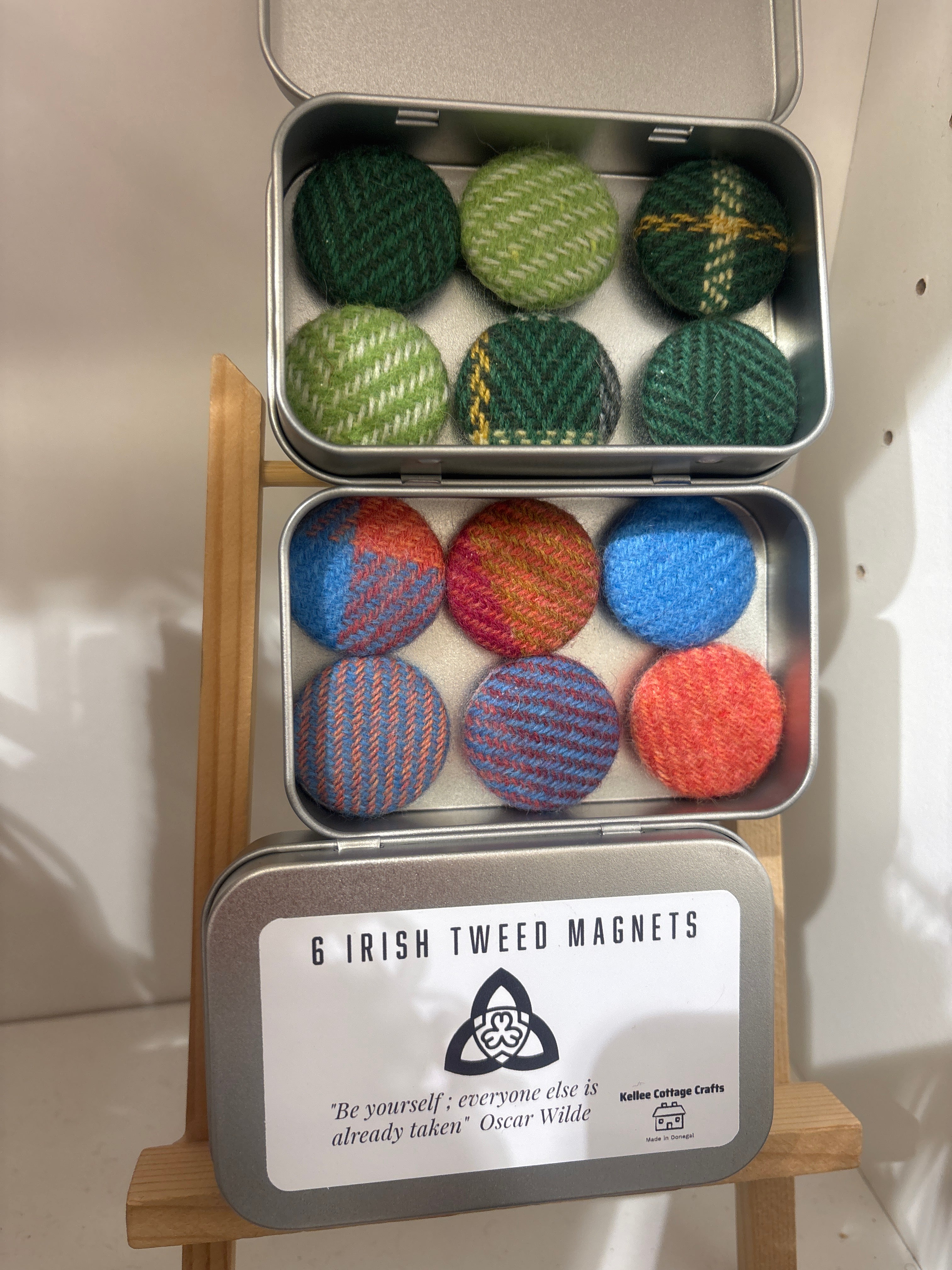 6 Tweed magnets