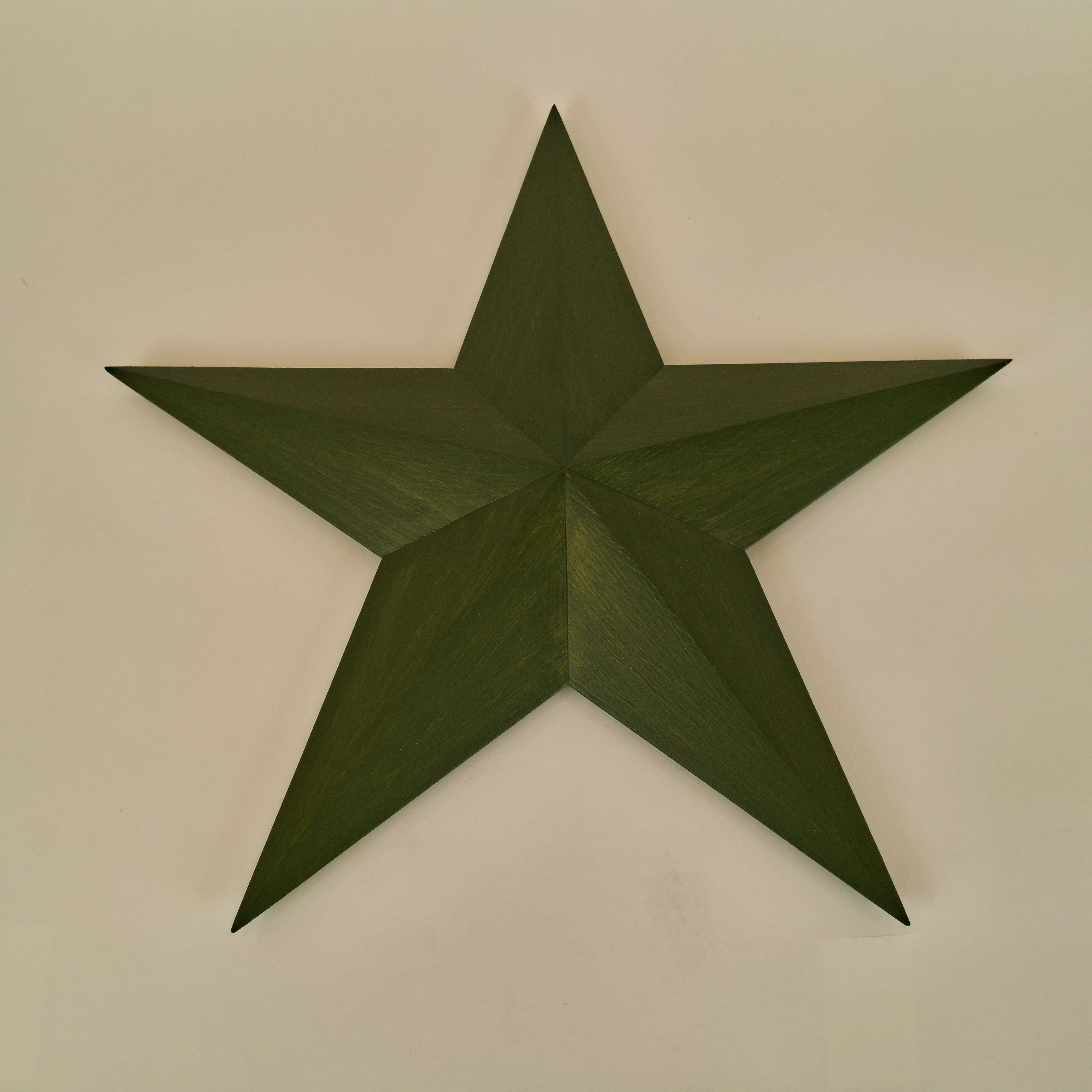 Barn star medium green £32