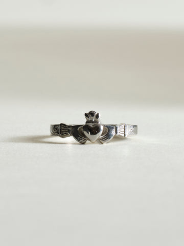 Sterling Silver Fine Claddagh Ring
