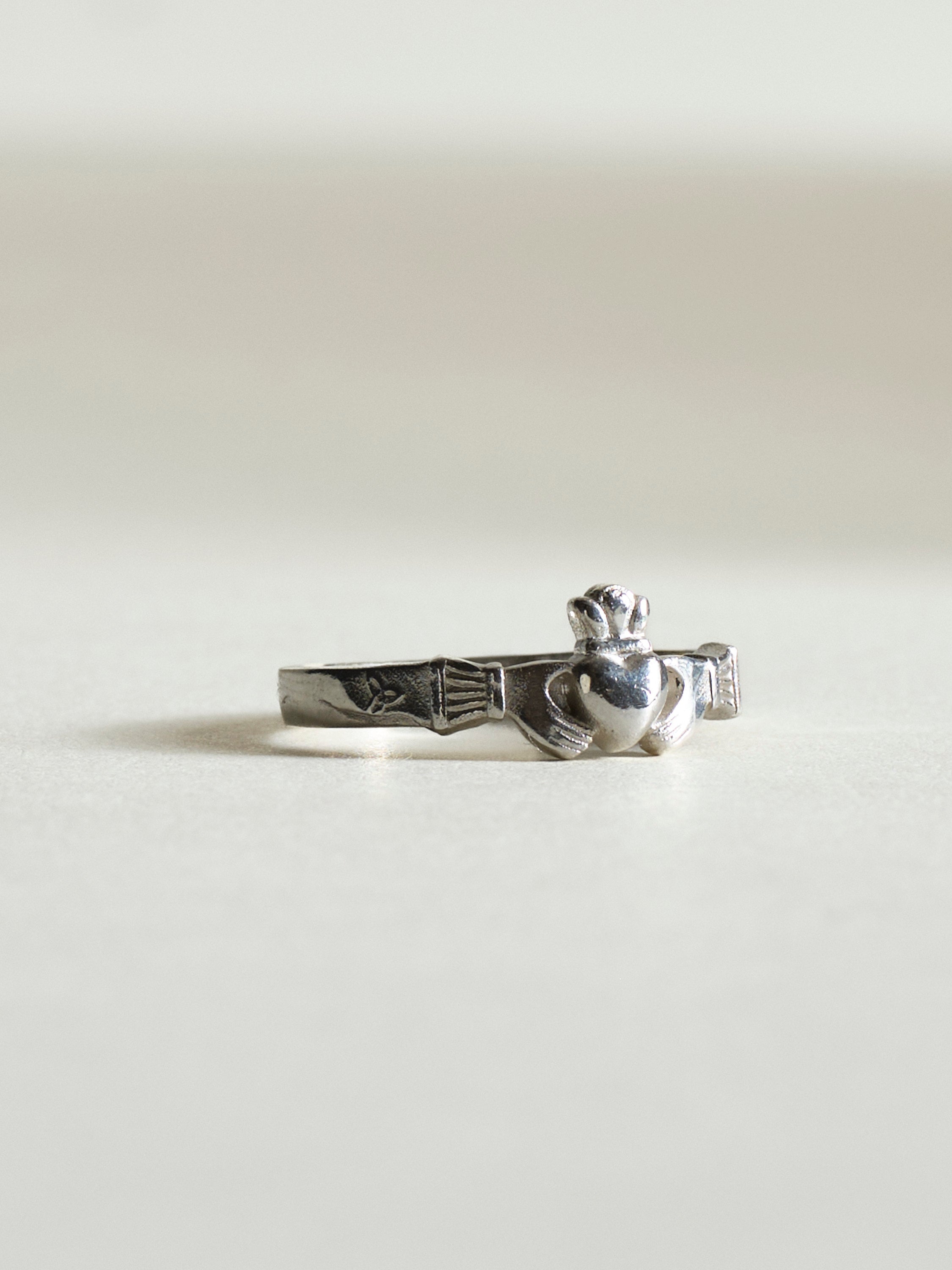 Sterling Silver Fine Claddagh Ring