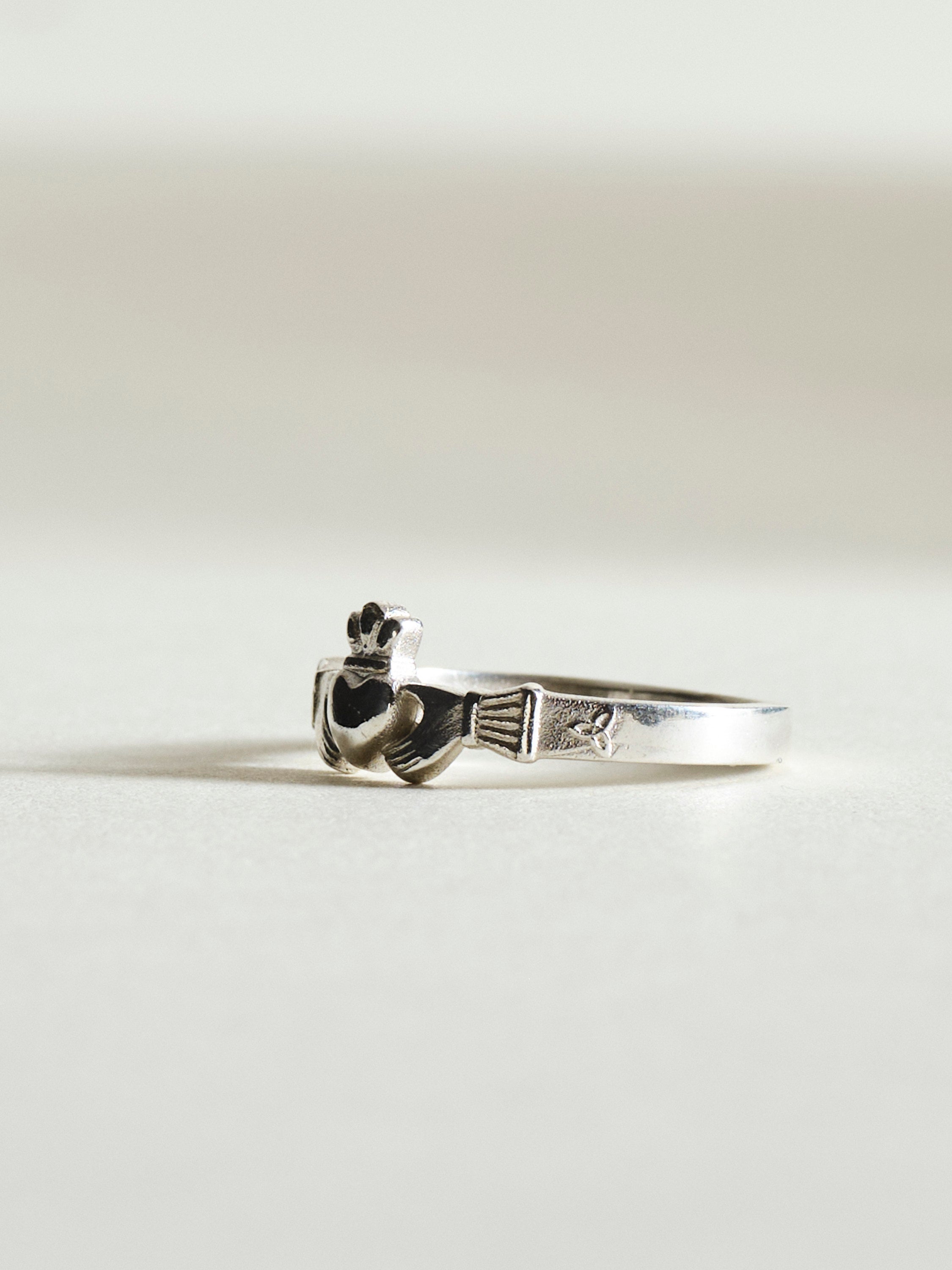 Sterling Silver Fine Claddagh Ring
