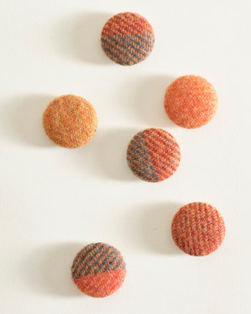 Tin of Tweed Magnets