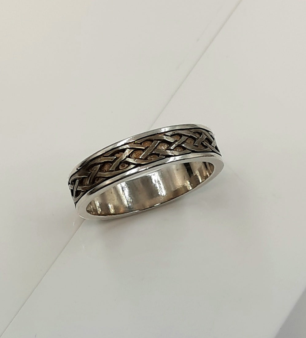Sterling silver celtic pattern rings