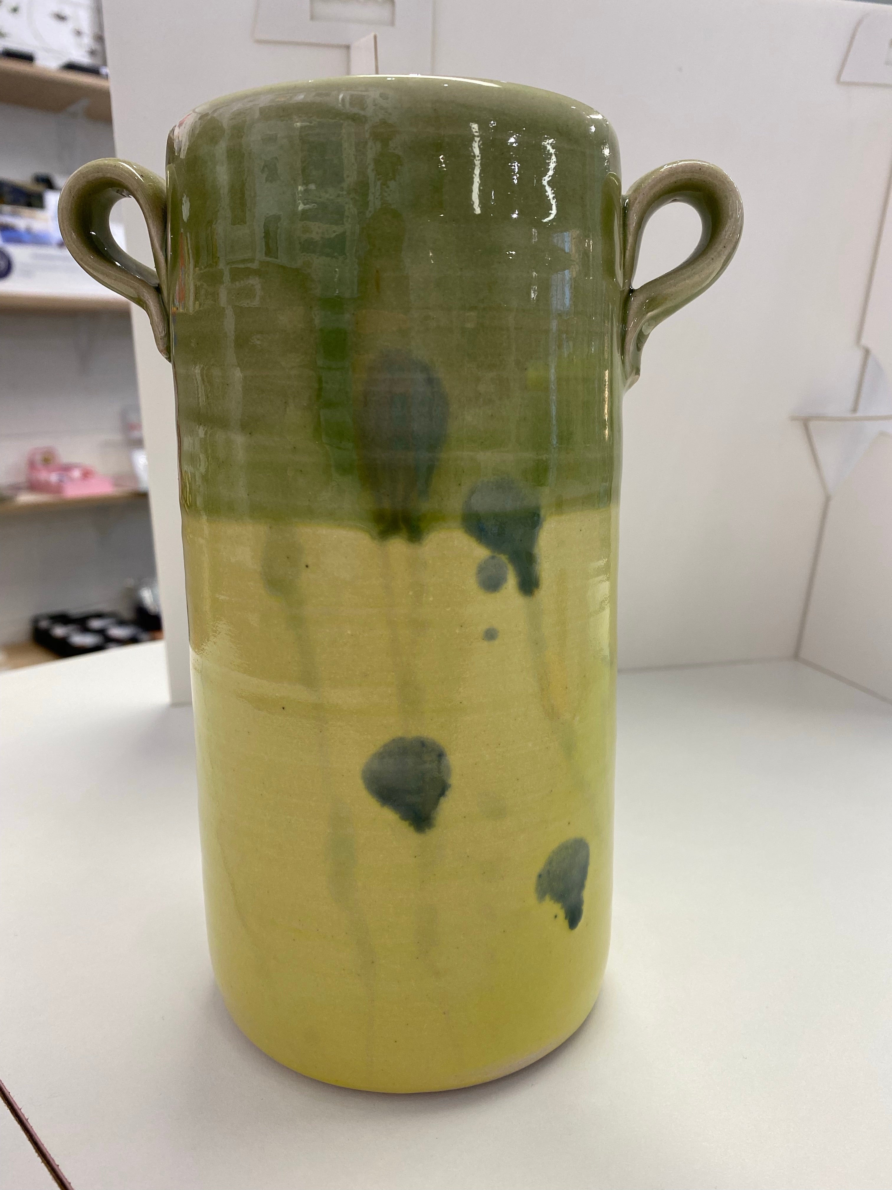 Pot yellow/green